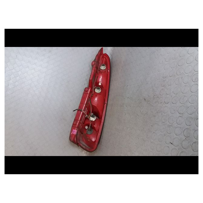 Feu arrière gauche occasion  Daewoo REZZO (U100) 1.6 sx (2001-2004)     2