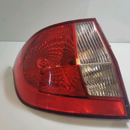 Feu arrière gauche occasion  Hyundai GETZ (TB) 1.5 crdi (2003-2005)   924011C510 