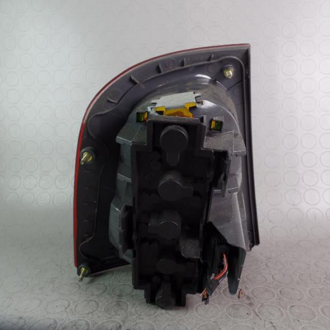 Feu arrière droit occasion  SKODA OCTAVIA I Phase 1 05-1997->10-2000   1U6945112B  2