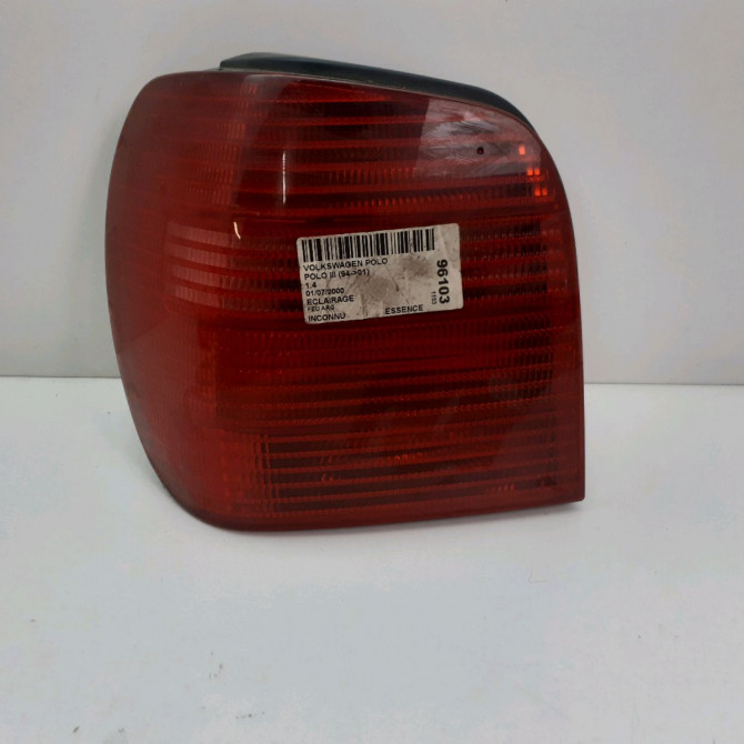 Feu arrière gauche occasion  VOLKSWAGEN POLO III Phase 2 11-1999->12-2001 1.4   6N0945095H  1