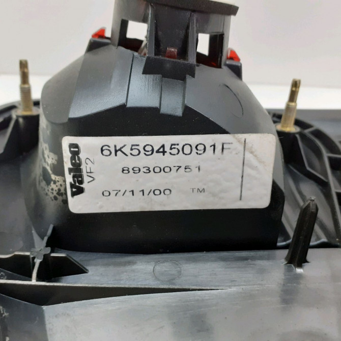 Feu arrière interieur gauche occasion  SEAT CORDOBA I Phase 2 09-1999->10-2002 1.9 TDI 90ch   6K5945107F  3