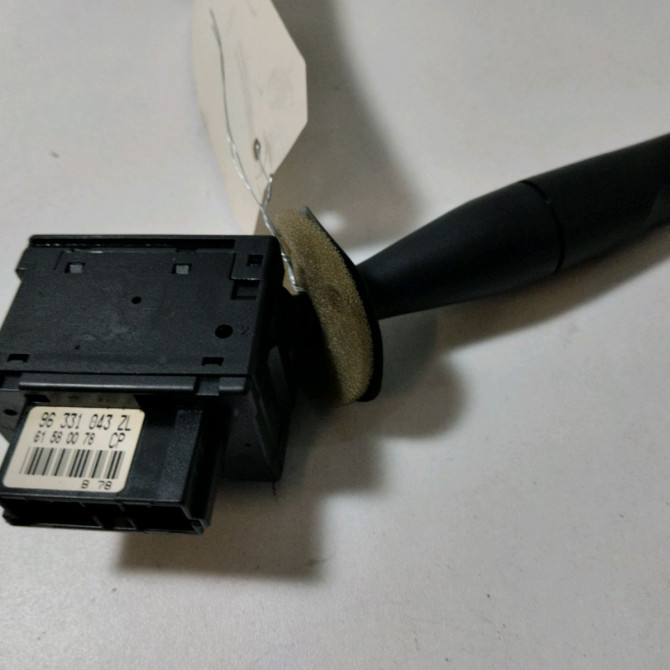 Commande essuie glace occasion  Peugeot 306 3/5 portes (7A, 7C, N3, N5) 1.4 (1993-2001) 5 portes   6239J1  3