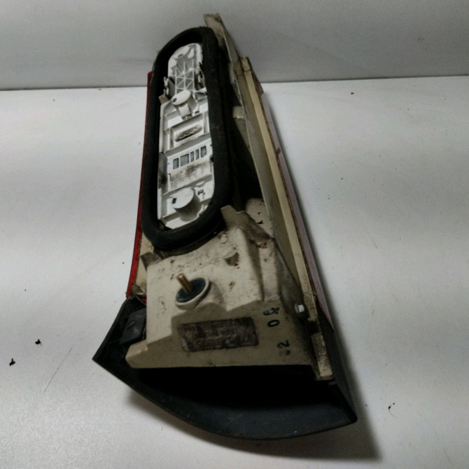 Feu arrière droit occasion  Renault SUPER 5 (B/C40_) 1.1 (1989-1990) 5 portes   7701030773  2