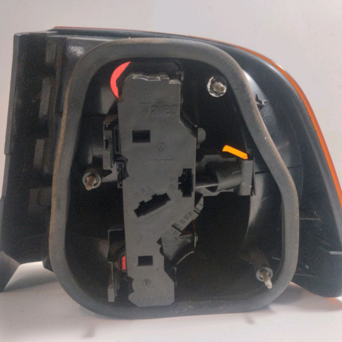 Feu arrière gauche occasion     6K5945111D  2