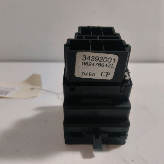 Commande eclairage occasion  Peugeot 306 3/5 portes (7A, 7C, N3, N5) 1.6 (1993-2000)   625370  2