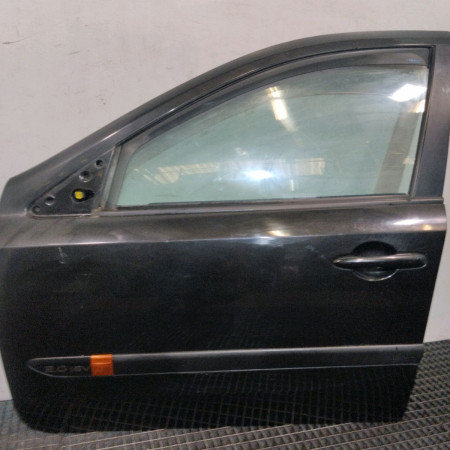 Porte avant gauche occasion  Renault LAGUNA II (BG0/1_) 2.0 16v (bg00, bg0k, bg0p, bg0w) (2002-2007) 5 portes   7751471658 
