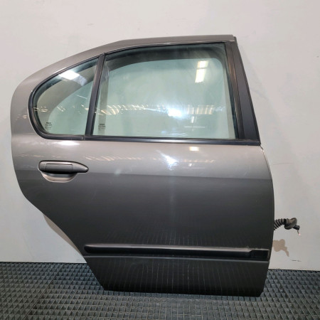Porte arrière droite occasion  Nissan PRIMERA Hatchback (P11) 1.6 16v (1996-2002)   821002J036 