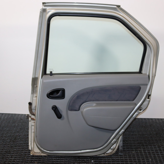 Porte arrière droite occasion  Dacia LOGAN (LS_) 1.4 (lsoa, lsoc, lsoe, lsog) (2004)   821009214R  2