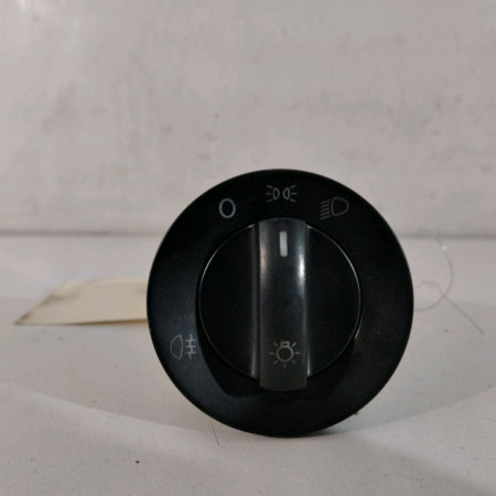 Interrupteur commande de phares occasion  Volkswagen vw POLO (9N_, 9A_) 1.4 tdi (2001-2005) 3 portes    