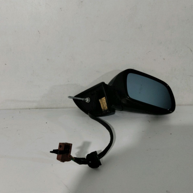Retroviseur exterieur electrique droit occasion  Peugeot 407 (6D_) 2.0 hdi 135 (6drhrh, 6drhre, 6drhrg, 6drhrj) (2004-2010) 4 portes     2