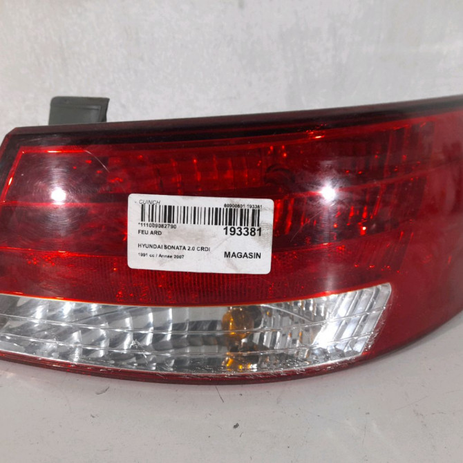 Feu arrière droit occasion  Hyundai SONATA V (NF) 2.0 crdi (2006-2010)   924123K000  1