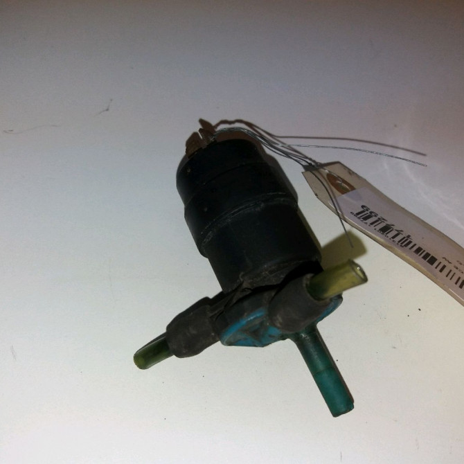 Pompe lave-glace avant occasion  Volkswagen vw POLO II (86C, 80) 1.0 (1981-1986)   1K6955651  2