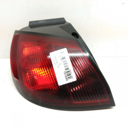 Feu arrière gauche occasion  Mitsubishi COLT VI (Z3_A, Z2_A) 1.1 (z31a, z32a) (2004-2012)   8331A073 