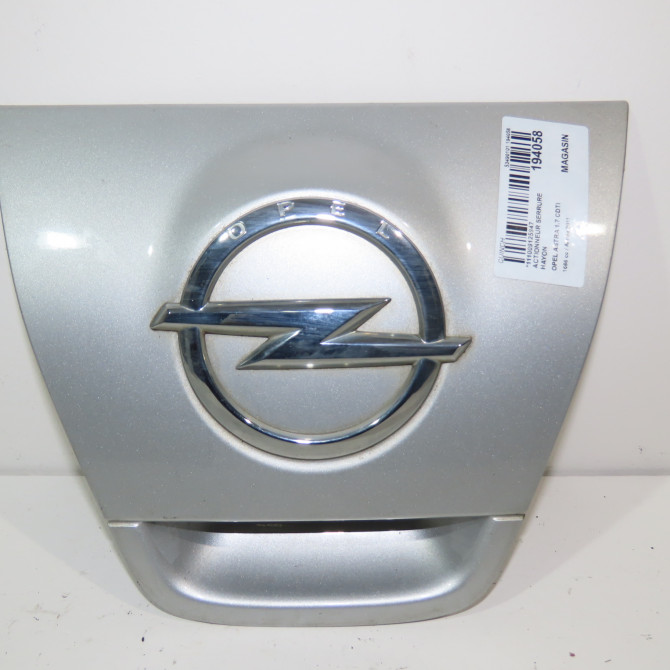 Actionneur serrure hayon occasion  Opel ASTRA J (P10) 1.7 cdti (68) (2009-2015)     1