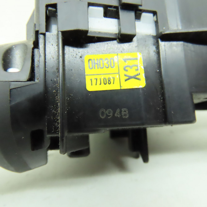 Commande eclairage occasion  Citroën C1 II (PA_, PS_) 1.0 vti 72 (2018) 5 portes   B000796480  3