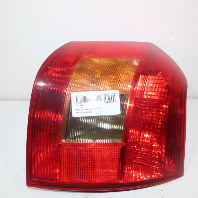 Feu arrière droit occasion  Toyota COROLLA (_E12_) 2.0 d-4d (cde120_) (2002-2006)   8155113610  1