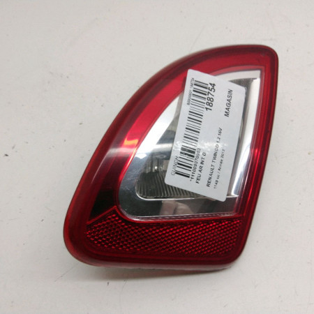 Feu arrière intérieur droit occasion  Renault TWINGO II (CN0_) 1.2 16v (cn04, cn0a, cn0b) (2007-2014) 3 portes   265503882R 