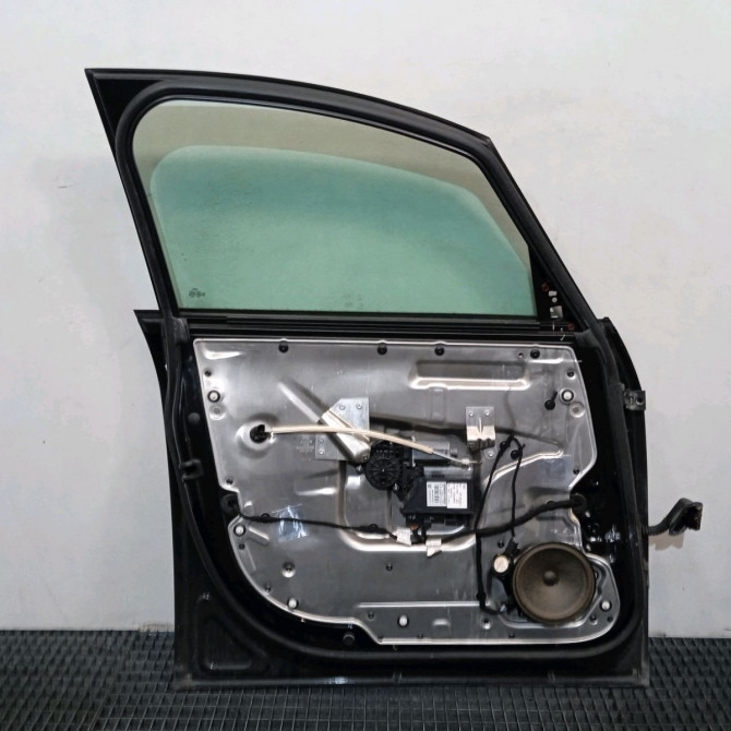 Porte avant gauche occasion  Audi A2 (8Z0) 1.4 (2000-2005) 5 portes   8Z0831051A  2