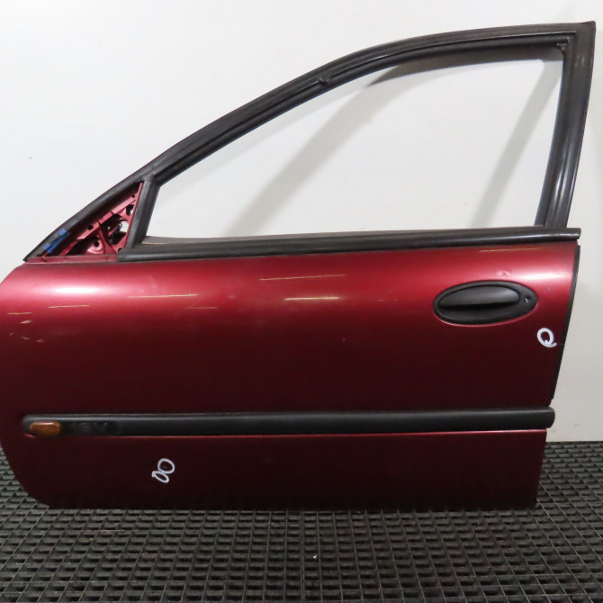Porte avant gauche occasion  Renault LAGUNA I (B56_, 556_) 1.8 16v (b563, b564) (1998-2001)   7751471385  1