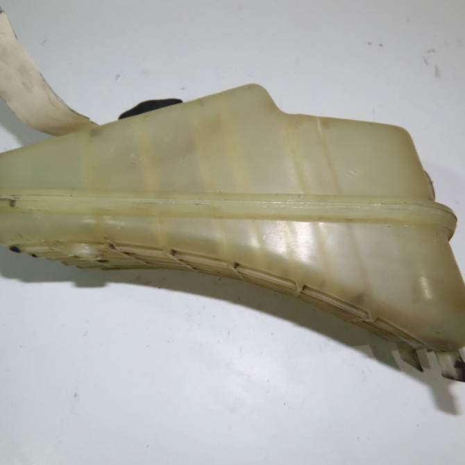 Vase expansion occasion  Peugeot PARTNER Camionnette/Monospace (5_, G_) 1.6 hdi 75 (2005-2008)   1323CE  2