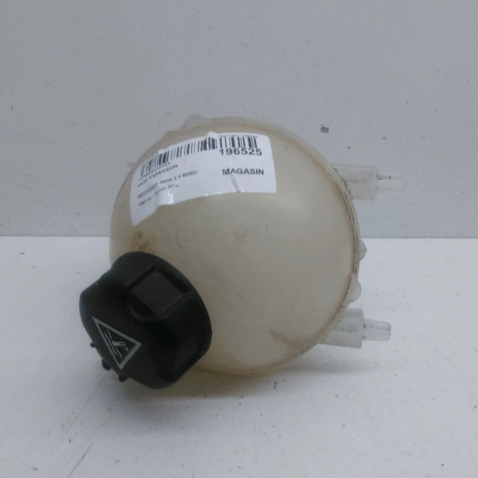 Vase expansion occasion  Peugeot 3008 Monospace (0U_) 1.6 bluehdi 120 (2014-2016)   1323X6  1