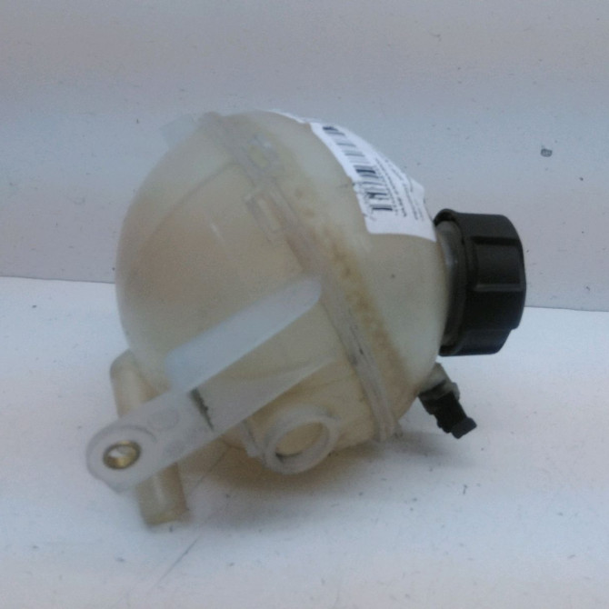 Vase expansion occasion  Peugeot 3008 Monospace (0U_) 1.6 bluehdi 120 (2014-2016)   1323X6  2