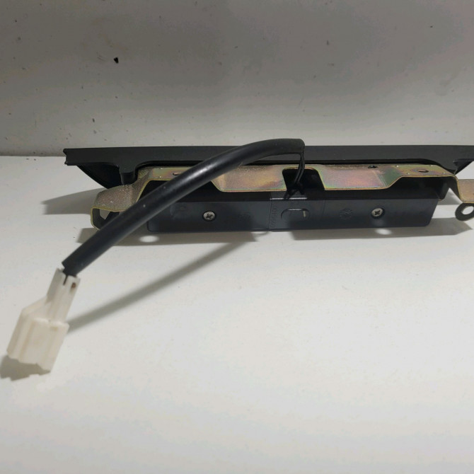 Feux stop supplementaire occasion  Mitsubishi SPACE STAR Monospace (DG_A) 1.9 di-d (dg4a) (2001-2004)   MR245579  2