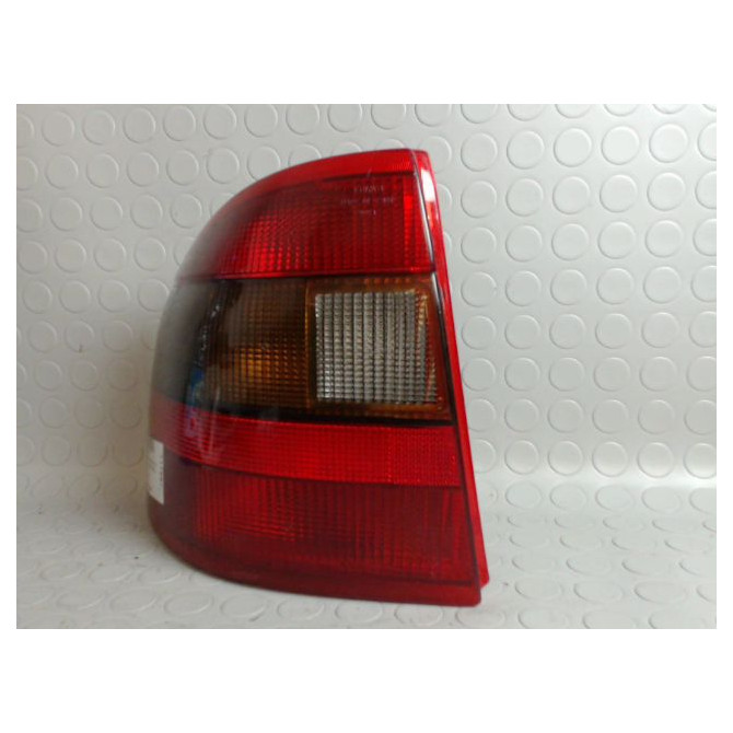 Feu arrière gauche occasion  OPEL ASTRA I phase 1 CAB 07-1993->06-1994   90510601  2