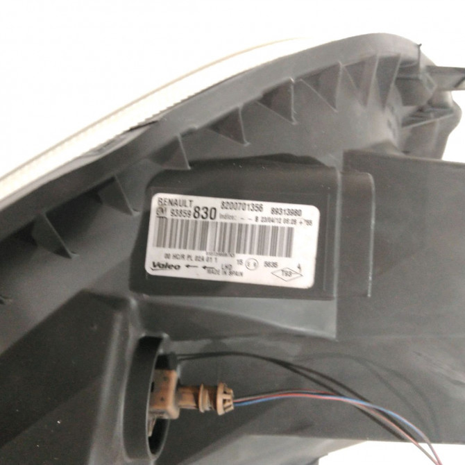 Phare droit occasion  Opel VIVARO A Fourgon (X83) 2.0 cdti (f7) (2006-2014)   93859830  3