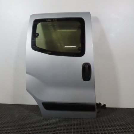 Porte coulissante d occasion  Fiat QUBO (225_) 1.3 d multijet (225cxb1a, 225axb1a, 225cxb11, 225axb11,... (2008)   1353055080 