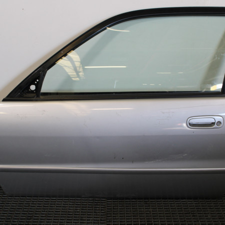 Porte avant gauche occasion  Toyota COROLLA Liftback (_E11_) 2.0 d-4d (cde110_) (2000-2002)   670021A550 