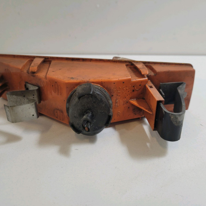 Clignotant droit occasion  Ford SIERRA I 3/5 portes (GBC) 1.6 (1984-1986)     2