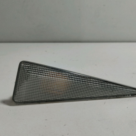 Répétiteur aile droite occasion  Renault SCÉNIC II (JM0/1_) 1.5 dci (jm1e, jm16) (2005-2008) 5 portes   8200633417 