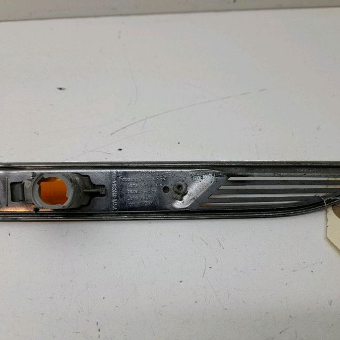 Répétiteur aile gauche occasion  Ford MONDEO IV (BA7) 1.8 tdci (2007-2015)   1571282  3