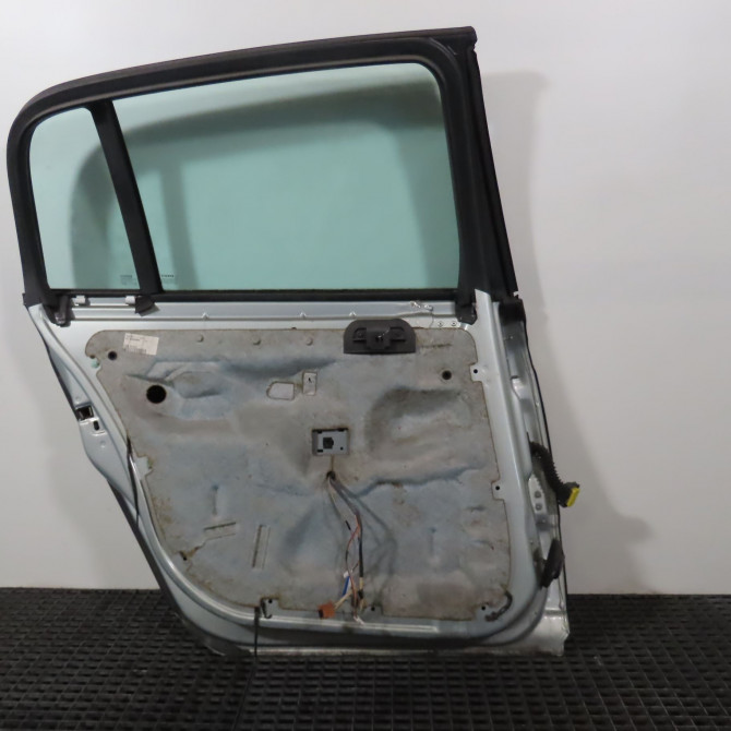 Porte arrière gauche occasion  RENAULT VELSATIS Phase 1 01-2002->04-2005 2.2 DCI 150ch   7751472360  5