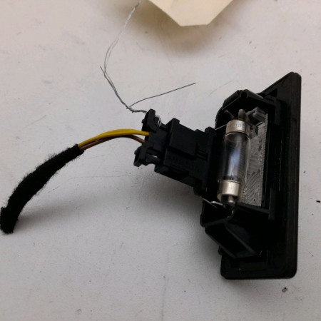 Eclaireur plaque de police d occasion  Audi Q5 (8RB) 2.0 tdi quattro (2012-2017)   8T0943021A 