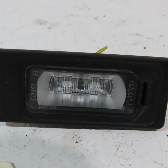 Eclaireur plaque de police d occasion  Audi A5 Sportback (8TA) 2.0 tdi (2011-2017)   4G0943021A  1