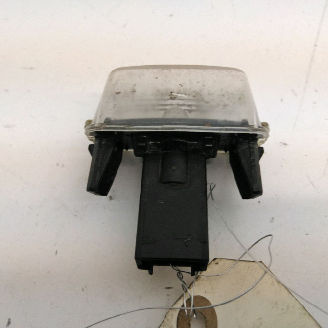 Eclaireur plaque de police d occasion  Citroën BERLINGO / BERLINGO FIRST Camionnette/Monospace (M_) 1.9 d 70 (mbwjz, mcwjz) (1999-2011)   6340A3  2