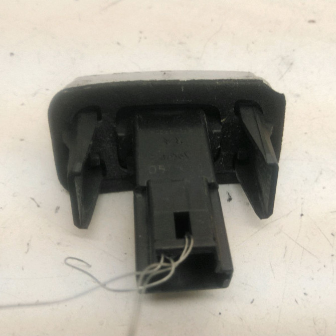 Eclaireur plaque de police d occasion  Citroën C3 PICASSO (SH_) 1.4 vti 95 (2009)   6340A3  2