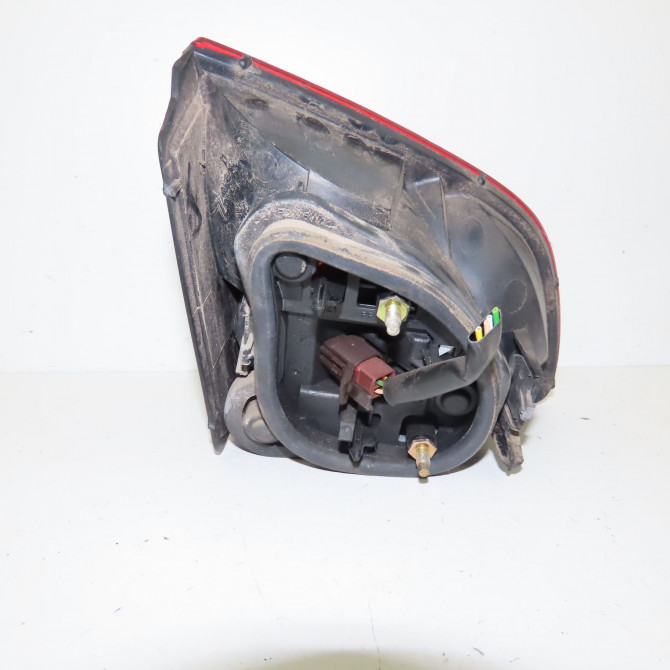 Feu arrière intérieur droit occasion  Peugeot 406 Break (8E/F) 2.0 hdi 110 (1999-2004) 5 portes   6351H6  2