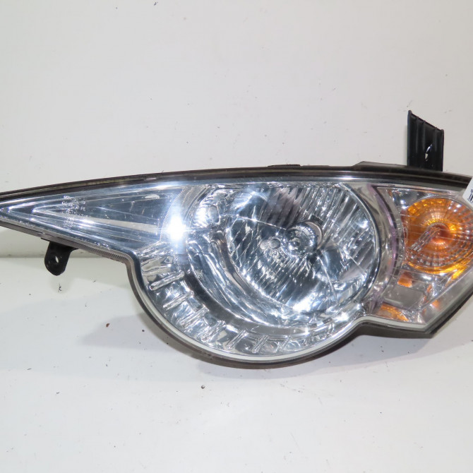 Phare gauche occasion  Ssangyong ACTYON I 200 xdi 4wd (2006)   8310131303  1