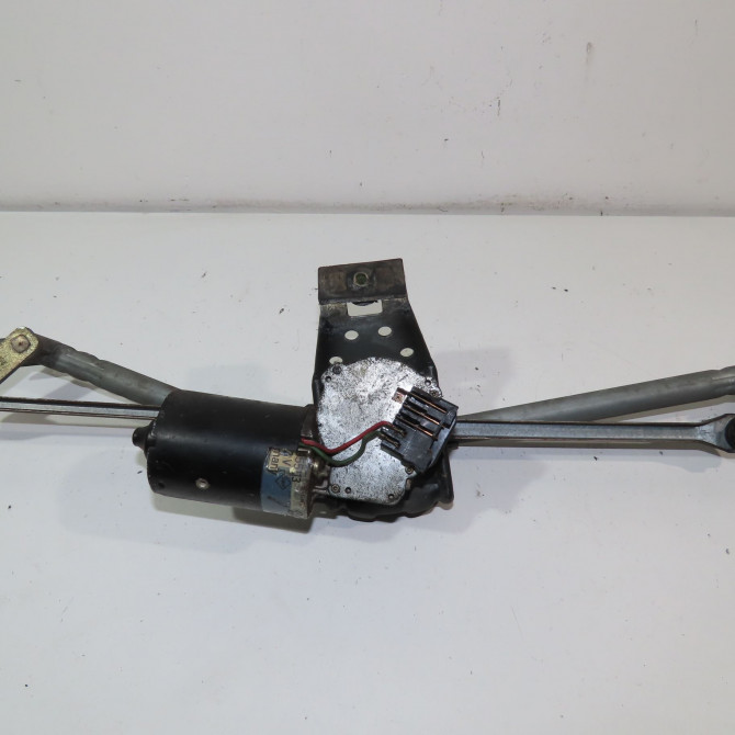 Moteur essuie-glace avant occasion  Audi 90 B3 (893, 894, 8A2) 2.2 e (1987-1991)   8G1955113  3