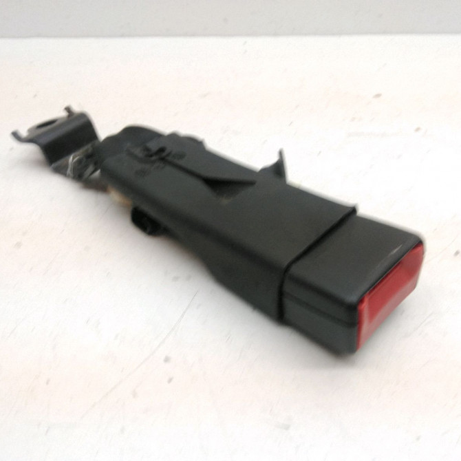 Ancrage ceinture arrière droit occasion  Toyota AVENSIS Break (_T27_) 2.2 d-4d (adt271_) (2008-2018)   7338005020E0  4