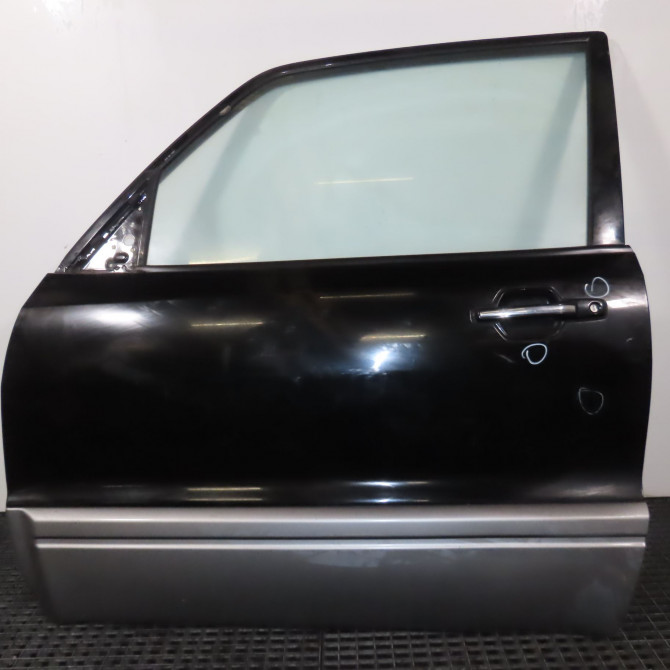 Porte avant gauche occasion  Mitsubishi PAJERO III (V7_W, V6_W) 3.2 di-d (v68w) (2000-2006)   MN161211  1