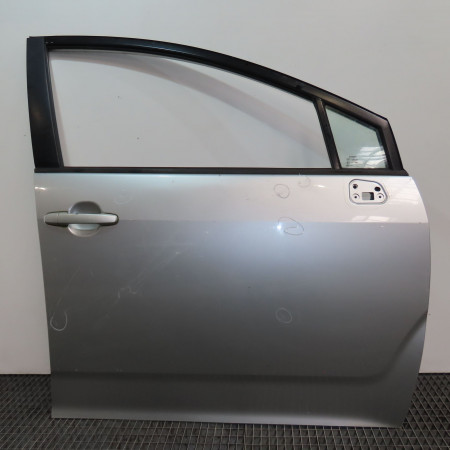 Porte avant droite occasion  Toyota COROLLA Verso (ZER_, ZZE12_, R1_) 2.0 d-4d (cur10_) (2004-2009)   670010F011 