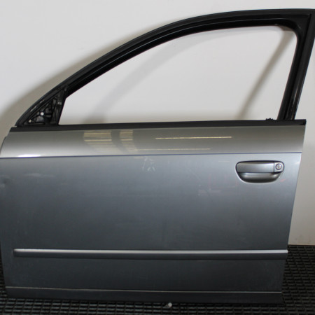 Porte avant gauche occasion  Audi A4 B7 Avant (8ED) 2.0 tdi 16v (2004-2008)   8E0831051L 