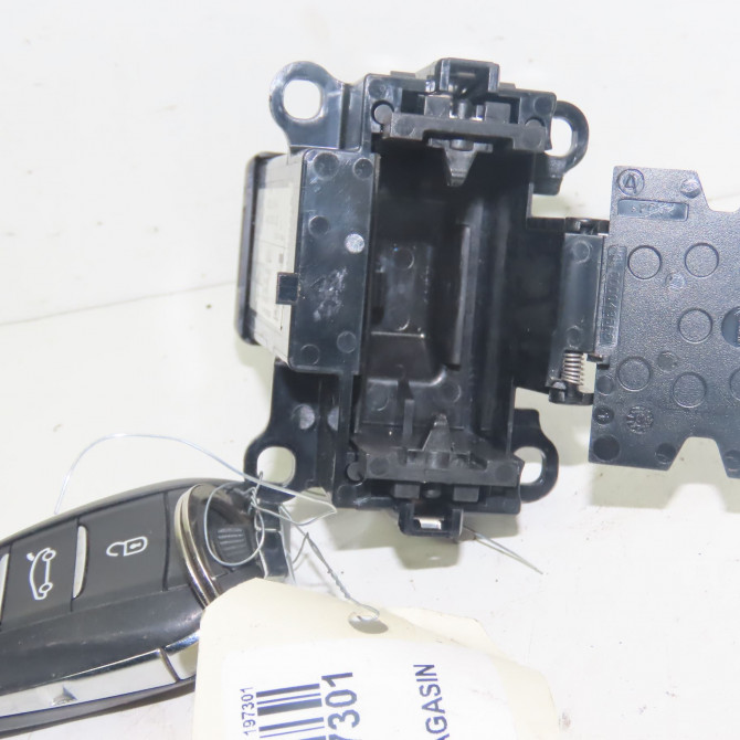 Lecteur de carte occasion  Citroën C4 PICASSO II 1.6 hdi / bluehdi 115 (2013) 5 portes   9800630080  3