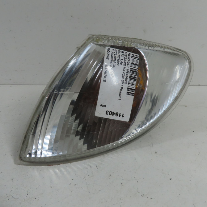 Clignotant gauche occasion  RENAULT MEGANE I Phase 1 11-1995->03-1999 1.4   7701040712  1