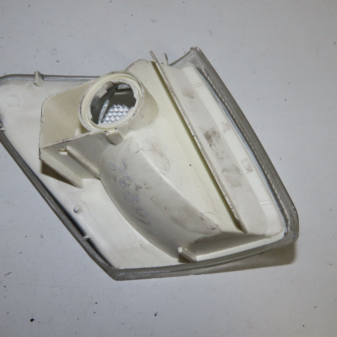 Clignotant gauche occasion  FORD FIESTA III Phase 2 01-1994->10-1996 1.8 D   1062436  2