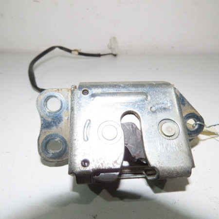 Serrure hayon occasion  Toyota YARIS (_P1_) 1.4 d-4d (nlp10_) (2001-2005)   693500D031 